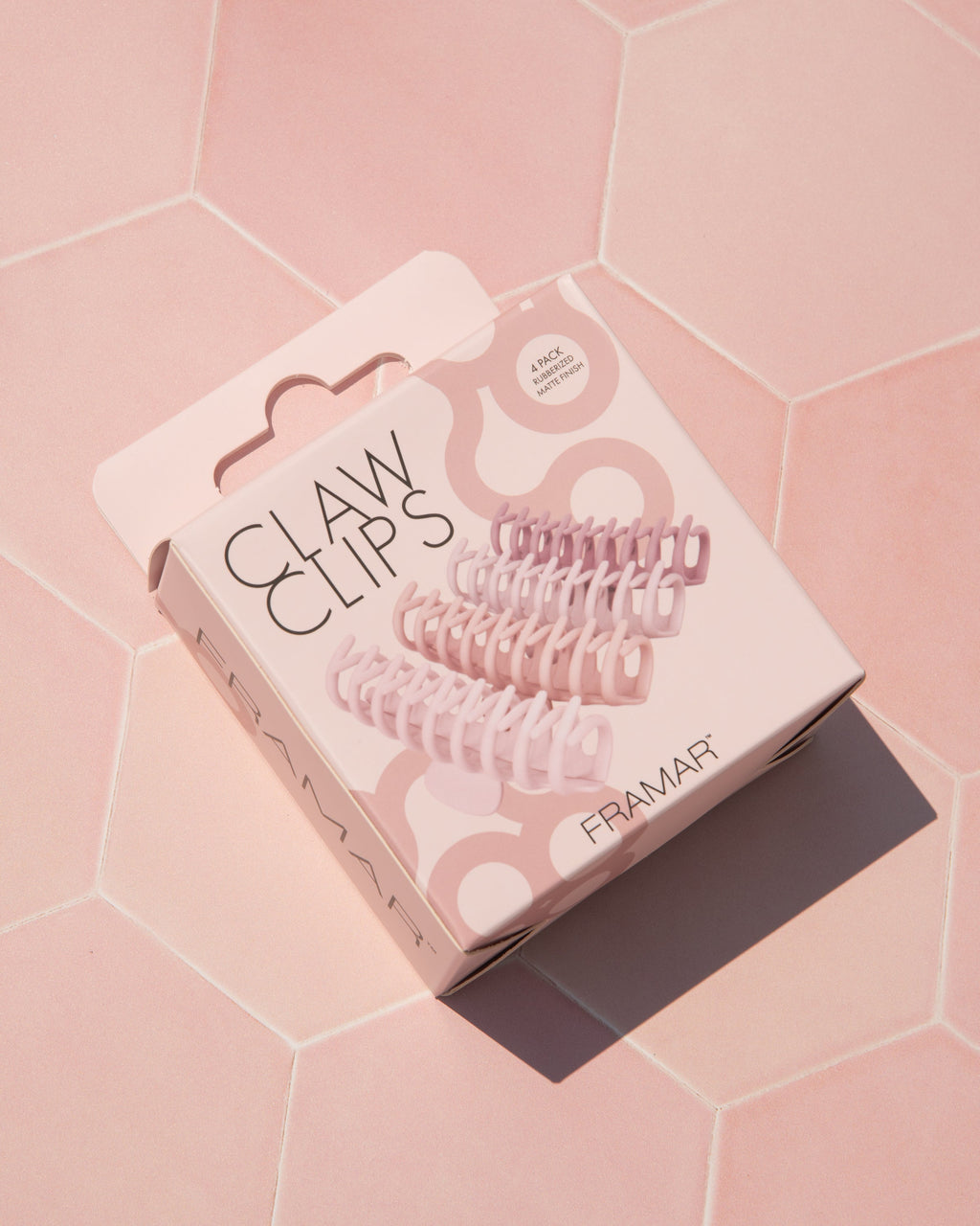 Hair clip claw, hair clip curly hair, hair clip claw styles, hair clip big, claw clip big, claw clip for thick hair, claw clip for braids, claw clip for thick curly hair, claw clip hairstyles, claw clip messy bun, claw clip medium hair, hair claw clip, y2k claw clip